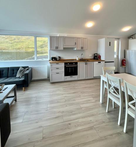 廚房, Fisk Club Cottages - Captain's house in 薩杜雷里