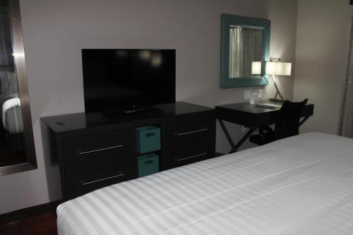 Holiday Inn Express Shawnee, an IHG Hotel in Shawnee, USA