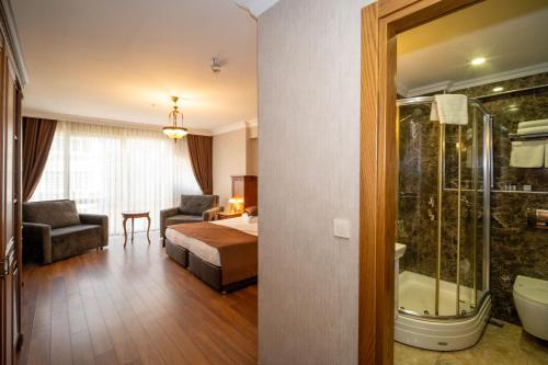 Room, family, private bathroom