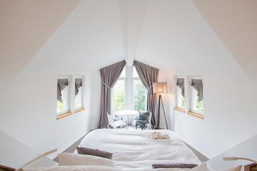 Ne5t Hotel & Spa Room Type - Suite with City View