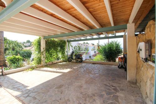 Deluxe Villa image 2