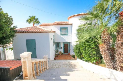 Deluxe Villa image 4