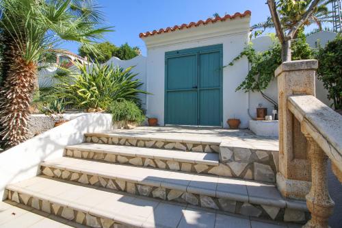 Deluxe Villa image 3