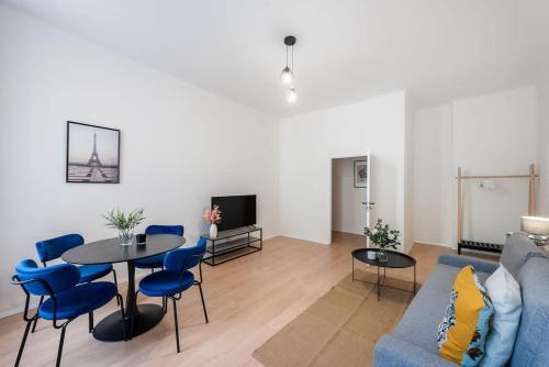 Urban 2BR Haven with Sofa Bed in Central Prague - image 7