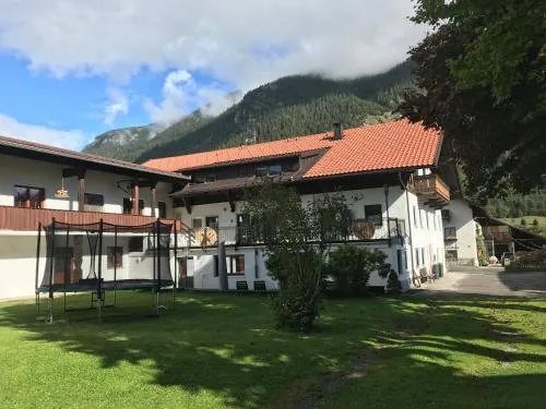 Pony-Ziegen-Hasen-Ranch Bichlbach in Bichlbach, Österreich