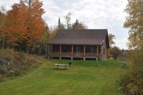 3 bedrooms, 5 beds