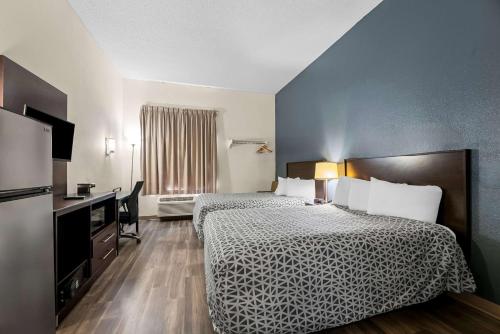 2 double beds
