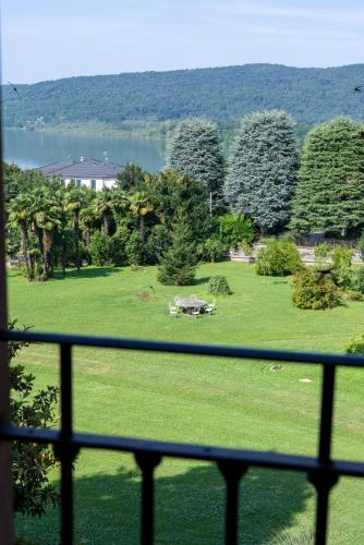 Hotel Villa Borghi - 주변 명소