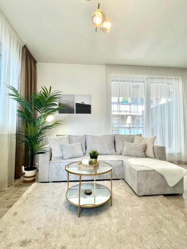 The Elite Suite III downtown AC & garage parking 3