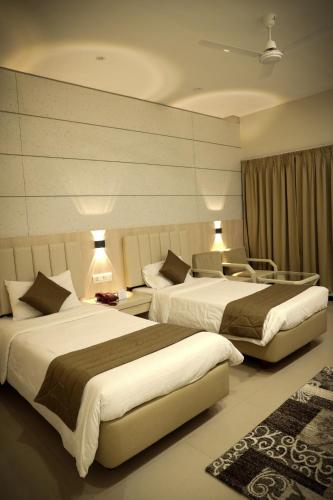 Superior Double Room image 7