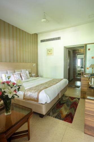 Superior Double Room image 1