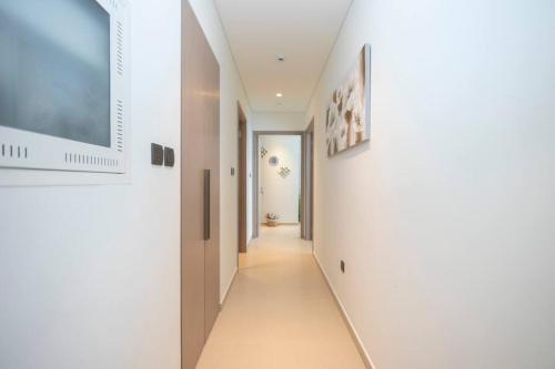 Elegant 2-BR Ritzy Retreat Steps from Burj Khalifa, Dubái (foto 6)