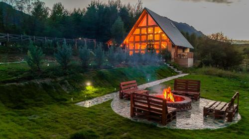 Cabana Timbernest – khách sạn tại Predelut