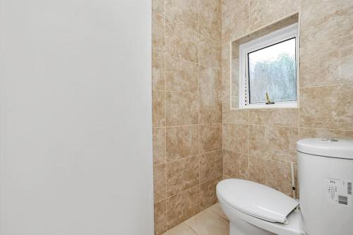 Enquires at The Panel by Harlington 8 Bed Enquires at The Panel by Harlington 8 Bed