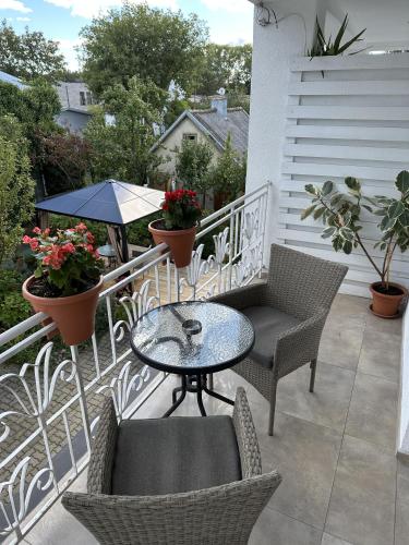 Apartment with Balcony image 2