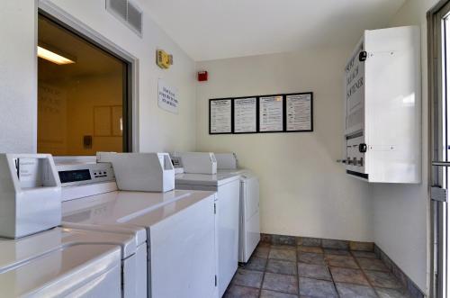 Motel 6-Big Bear Lake CA - main image