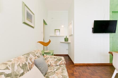 Two-Bedroom Apartment image 4