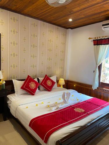 Superior Double Room room in Golden Sun Hotel Luang Prabang
