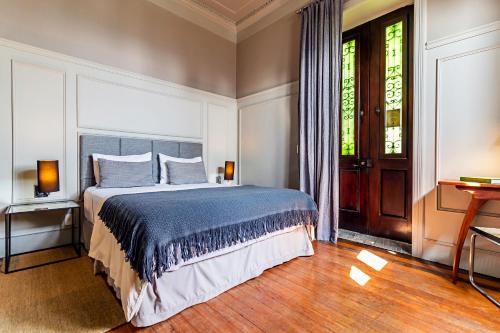 Deluxe Double Room image 1