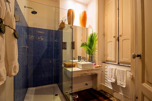 Double Room image 1