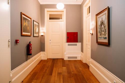 EMAJ Boutique Hotel - image 5
