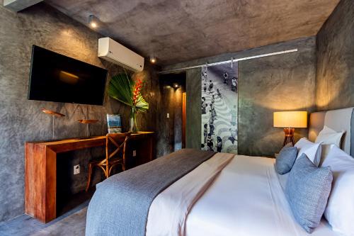 Superior Double Room image 9