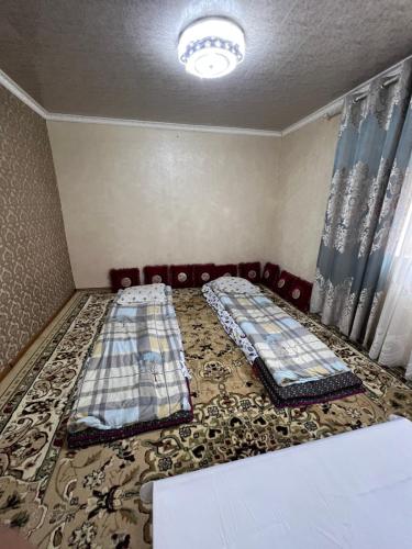Bakyt guest house in Toktogul