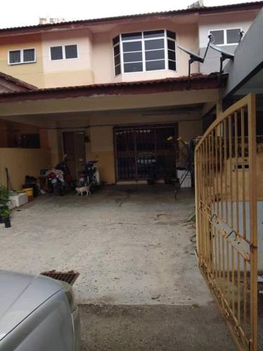 Homestay Rias in Karak