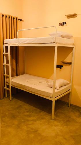 Bed in 4-Bed Mixed Dormitory Room image 9