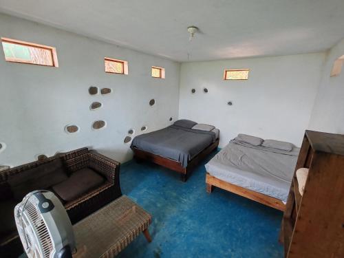 2 double beds