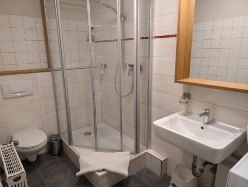 Ferienwohnung und Zimmer am Herderplatz - main image