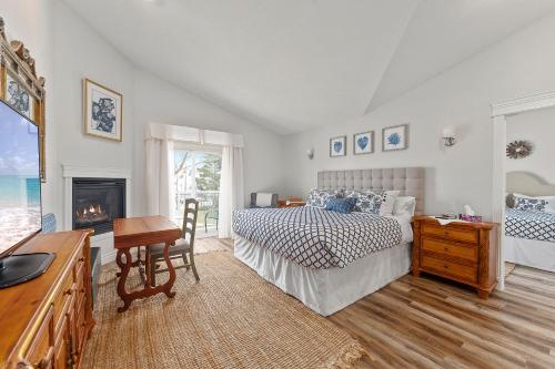 Deluxe Queen Suite