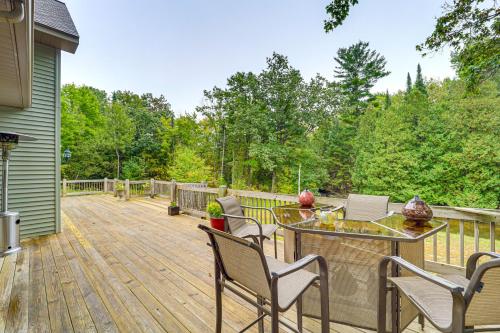 Stunning Riverfront Retreat in Northern Michigan! in Cadillac, USA