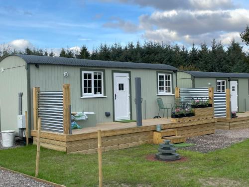 The Swift, Shepherds Hut at Bee Happy Breaks Scotland