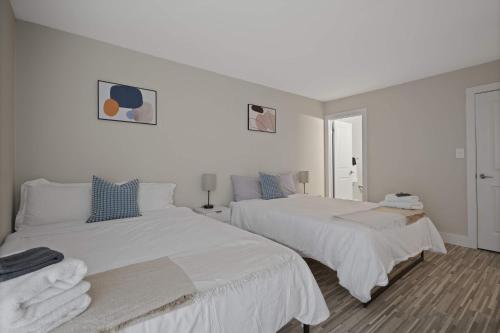 Rochester Hills Two-Bedroom Two-Bathroom Tranquility in Rochester Hills, USA