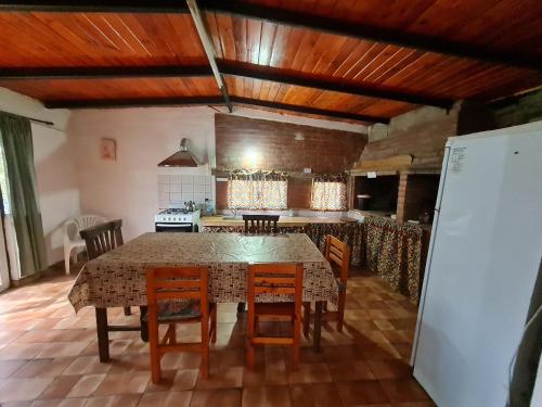 Cabañas los Nonitos (Cabanas los Nonitos) in Villa Serranita