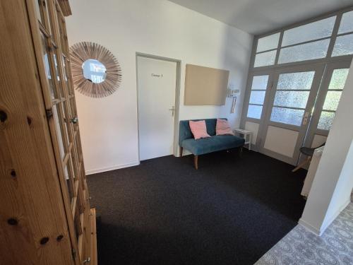 avla, bed & kitchen in Friedrichstrasse