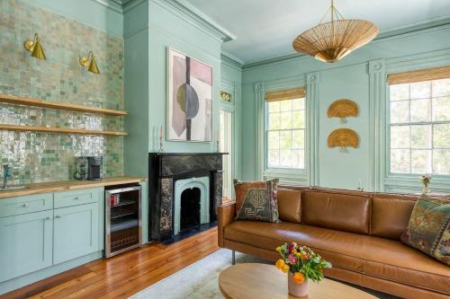 Third Floor Walkup King Suite includes Breakfast