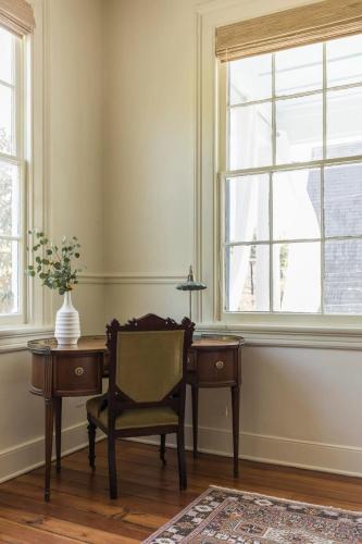 The Ashley Veranda King Suite with Breakfast in Charleston, USA