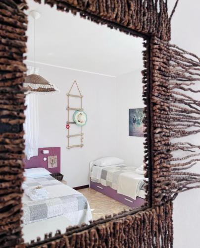 1 queen bed, 2 twin beds
