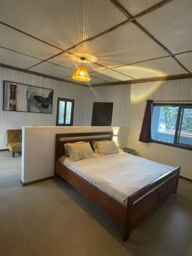 1 queen bed