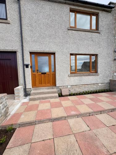 Relax & unwind in Broadsea