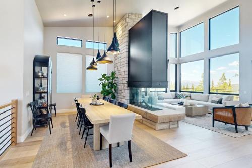 Modern Mountain Sanctuary in Breckenridge, USA