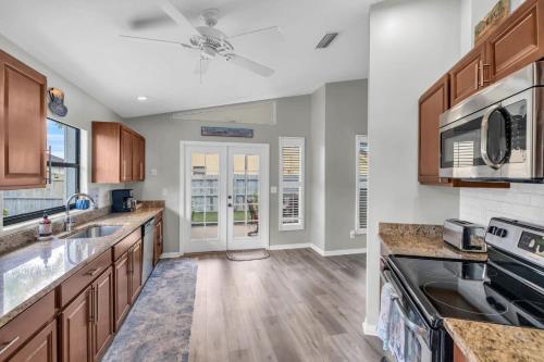 Charming Heated Pool Home - 3 miles to the Beach Pet and Family Friendly -Available Year Round! - image 14