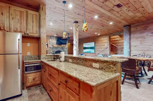 Mountainview Timber Retreat in Blue Ridge, USA