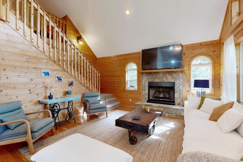 The Deer Cabin in Burnsville, USA