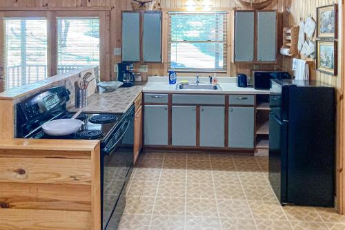 The Cousins Cabin in Seven Devils, USA