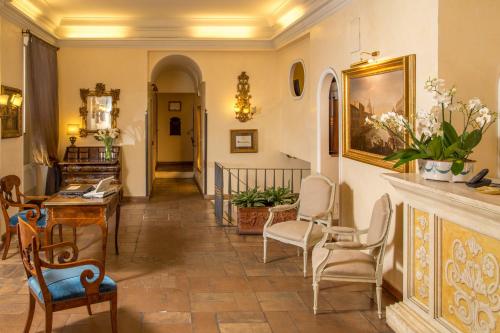 Vestabils, Hotel Mozart in Roma