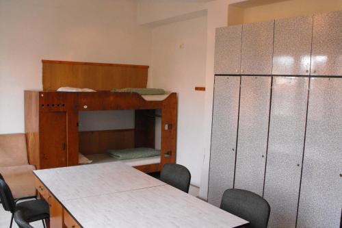 Season Hostel Hill