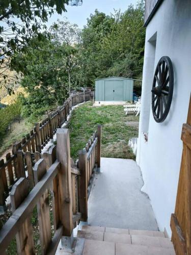 Grand et Charmant chalet - Tap to explore photos